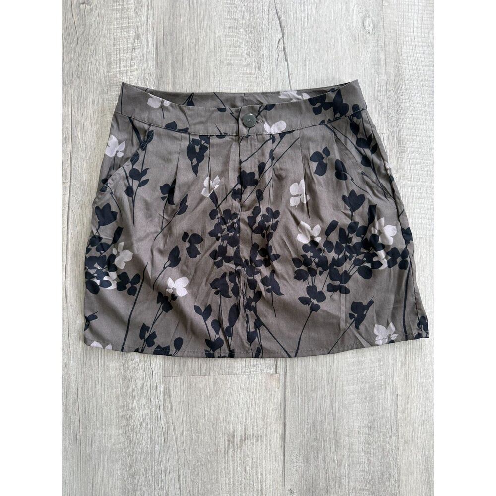 GAP 4R floral skirt